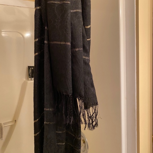 Scarves - Picture 3 of 3